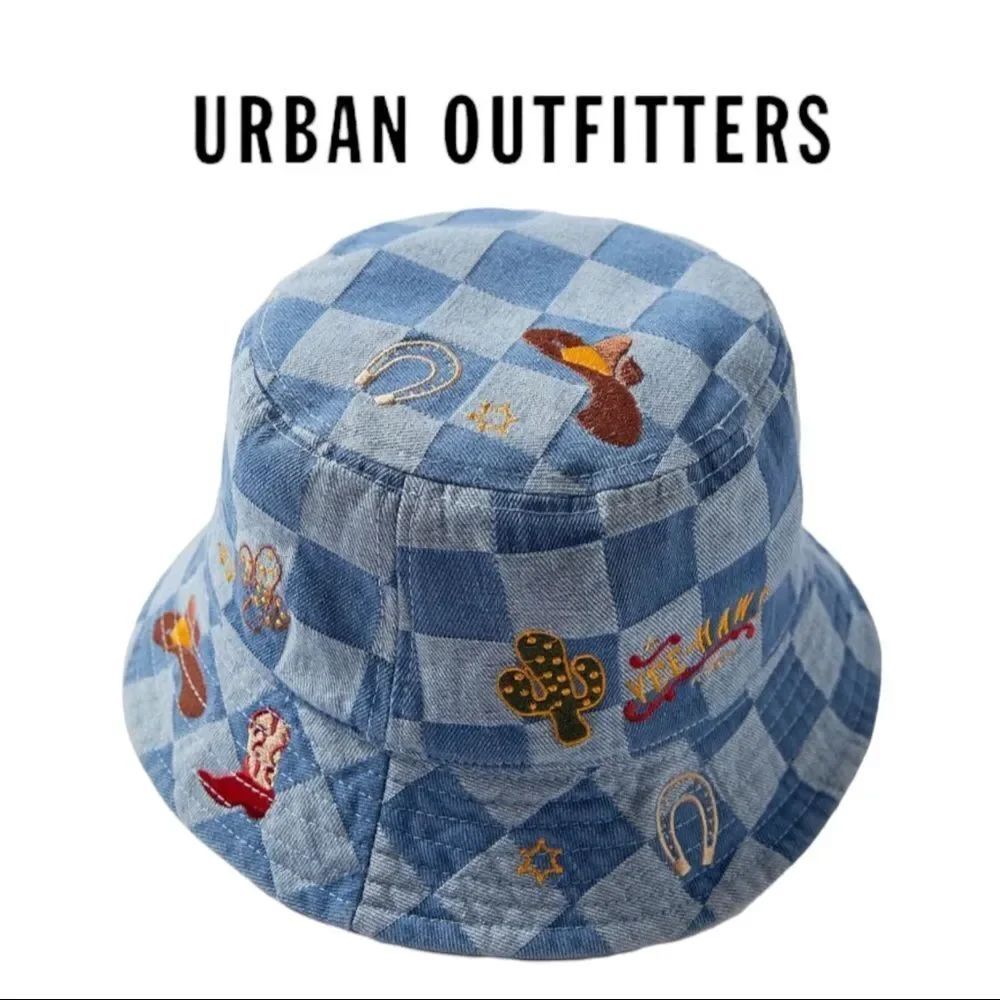 NEW Urban Outfitters UO Denim Poppy Embroidered Bucket Cap Hat